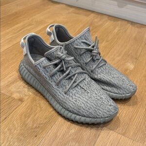 Yeezy Boost Moonrock 350 Gray Knit Sneakers